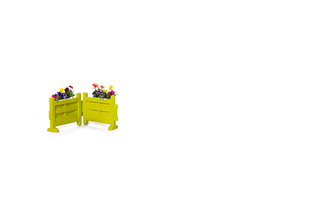 Dom My New House Smoby przyrodniczy Rozszerzalny 2 okna z okiennicami, 2 okrągłe okna i połówki drzwi o wysokości 135 cm z filtrem UV od 2 lat.