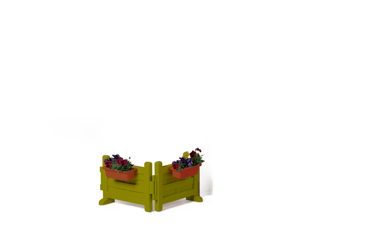 Dom My New House Smoby przyrodniczy Rozszerzalny 2 okna z okiennicami, 2 okrągłe okna i połówki drzwi o wysokości 135 cm z filtrem UV od 2 lat.